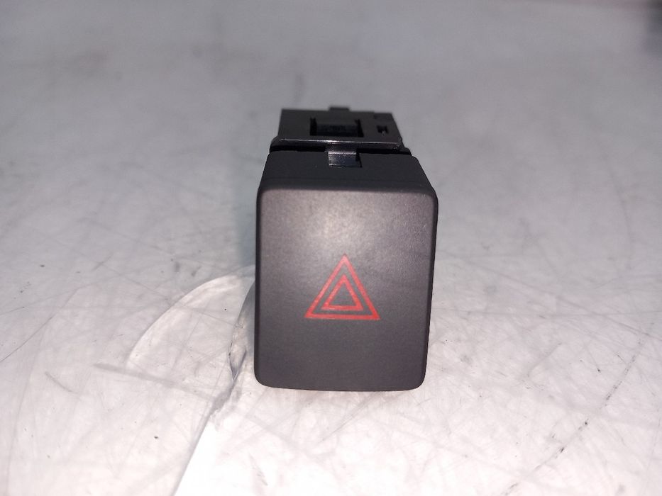 Botão / interruptor 4 piscas NISSAN Micra V (K14)