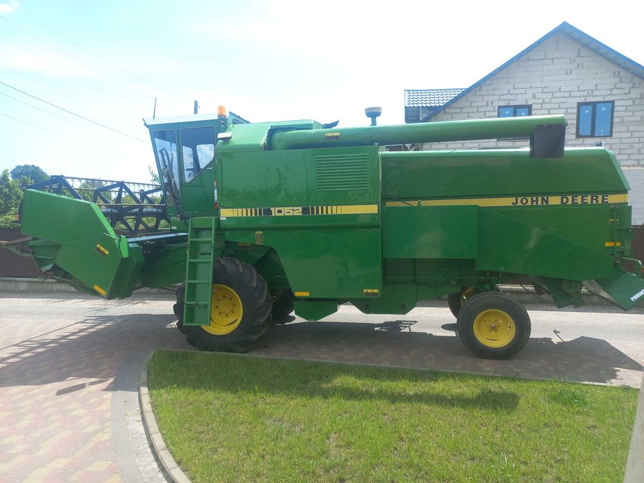 Комбайн John deere 1052