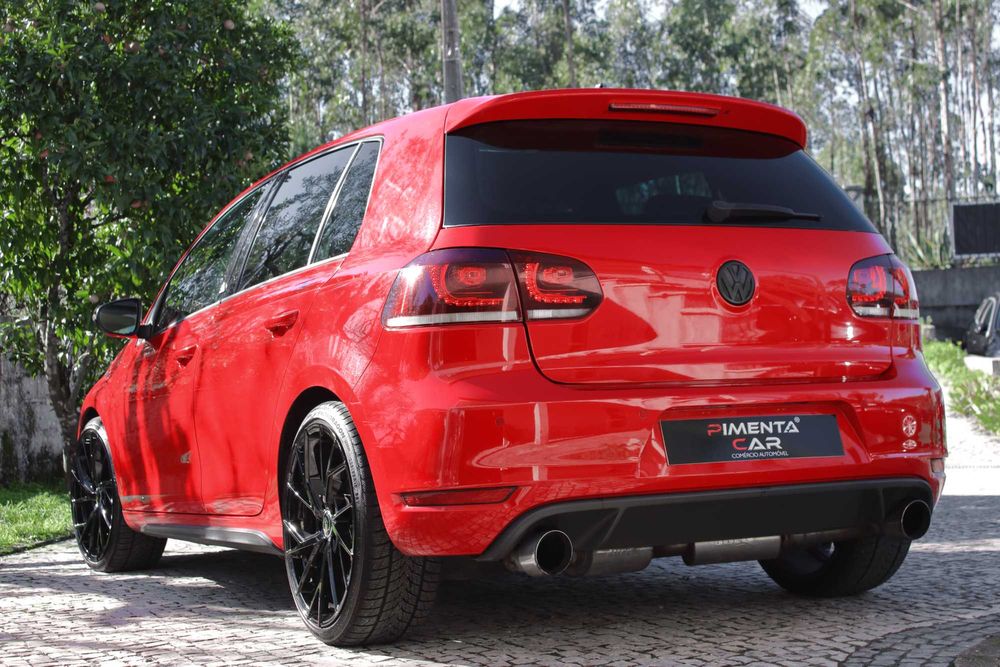 VW Golf 6 GTI DSG Adidas 2.0 TSI 211CV (239€/Mês)