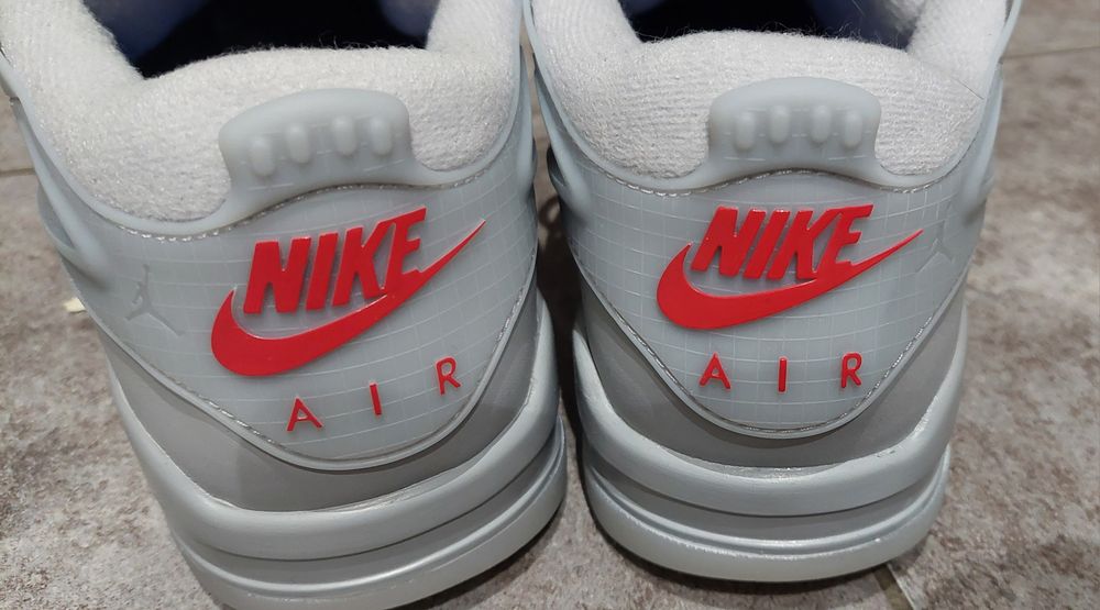 Nike Air Jordan 4 Retro White thunder r.39/40