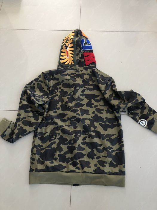Bluza moro ala rekin L nowa kangurka na zamek
