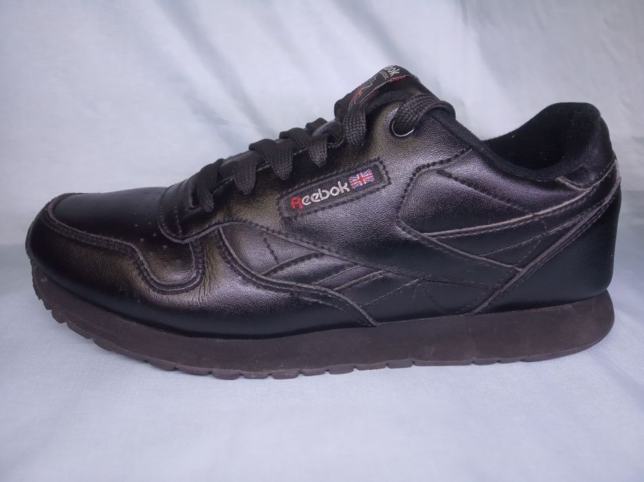 39р Reebok кросівки