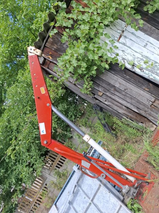 Solidny włoski masywny żuraw do silników