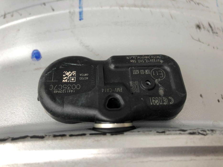 5x114.3 17 NISSAN QASHQAI X-TRAIL JUKE DUSTER Hyundai czujniki cisnien