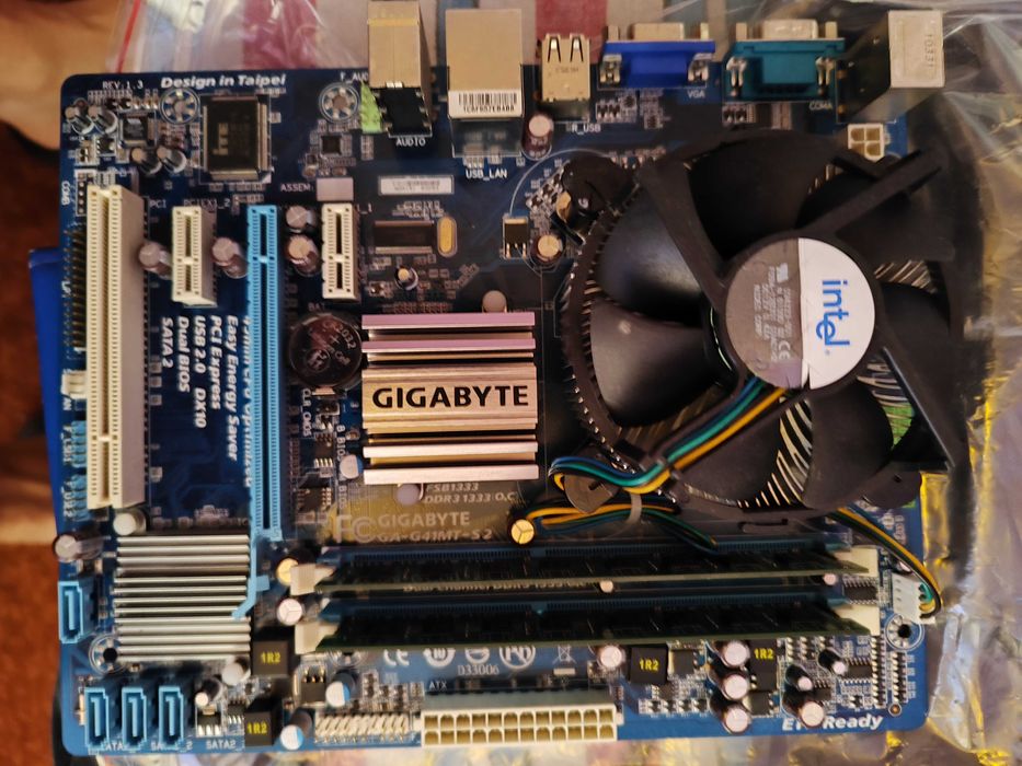 Sprzedam Core 2 Quad+chłodzenie, Gigabyte g41mt-s2, 8GB ddr3-1333 MHz