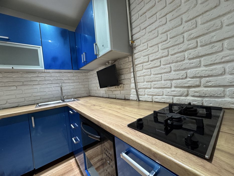 Продается 2 к квартира, ул. Высокольтная ,28 район Дафи