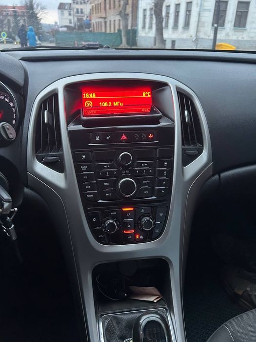 Opel Astra j 1.7