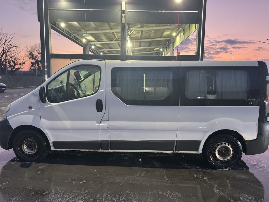 Опель віваро 1.9