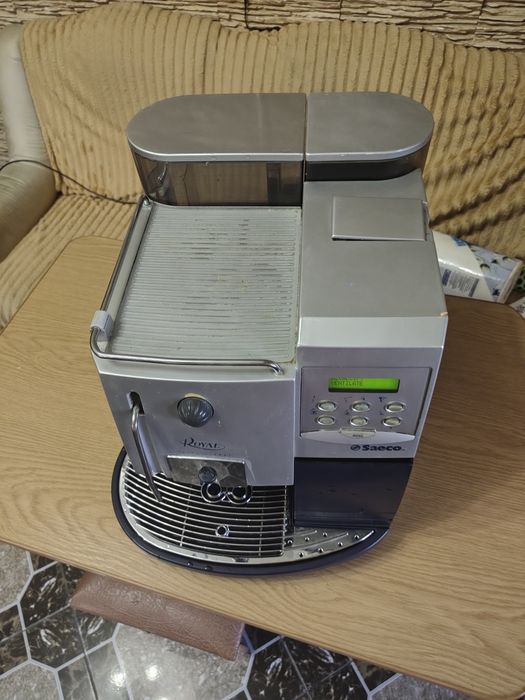 Продам кавомашиниу Saeco Royal