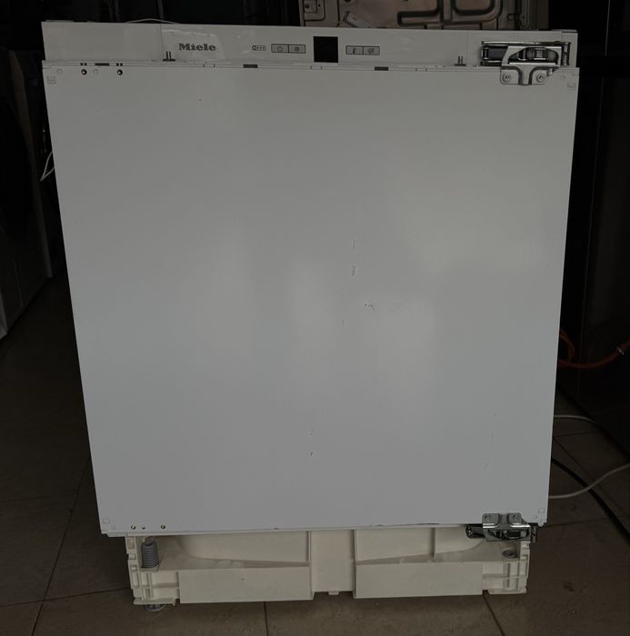 Arca Congeladora Vertical Encastrável Miele F 31202 Ui-1 ComfortFrost