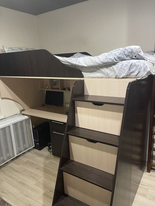 Двоповерхове ліжко