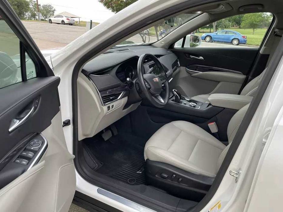 2021 Cadillac XT4 LUXURY