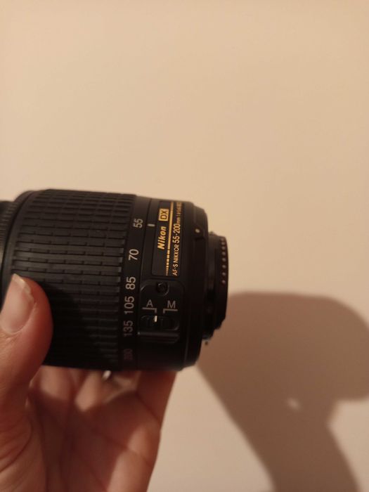 Nikon D3000 practical and lightweight as new!64729694932610124