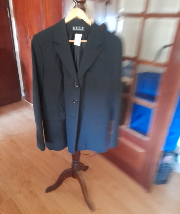 Blazer preto...como novo..