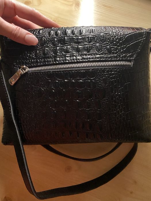 Сумочка шкіряна кроко, чорна 25*19 см