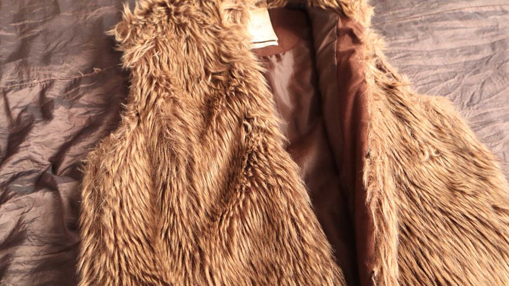 Bezrękawnik Futrzany Bershka