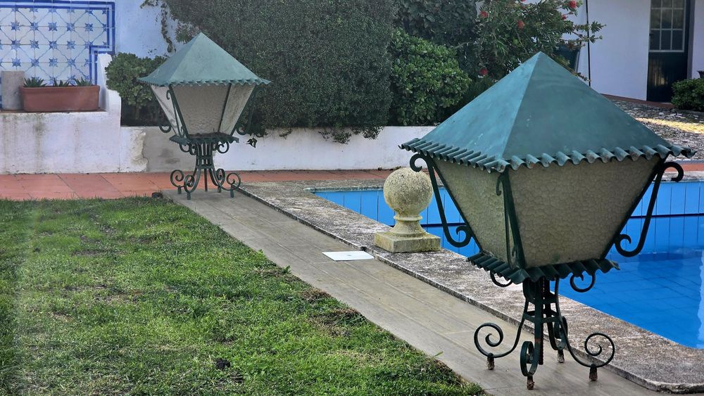 Par de lanternas de entrada antigas