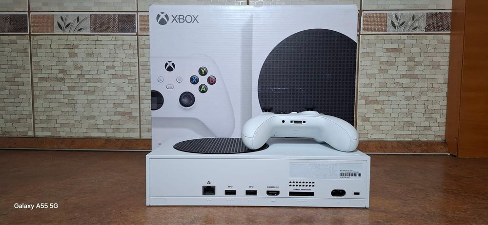X Box series S 512 GB в ідеальному сьані