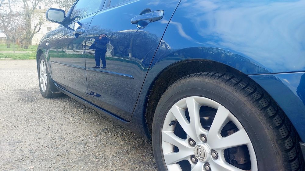 Продам автомобіль Mazda 3