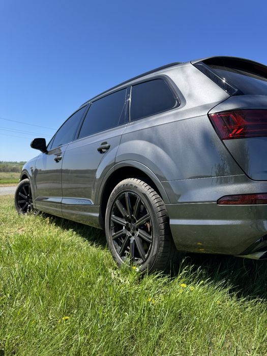 Ауді Q 7,пневмо,сама повна комплектація!!!