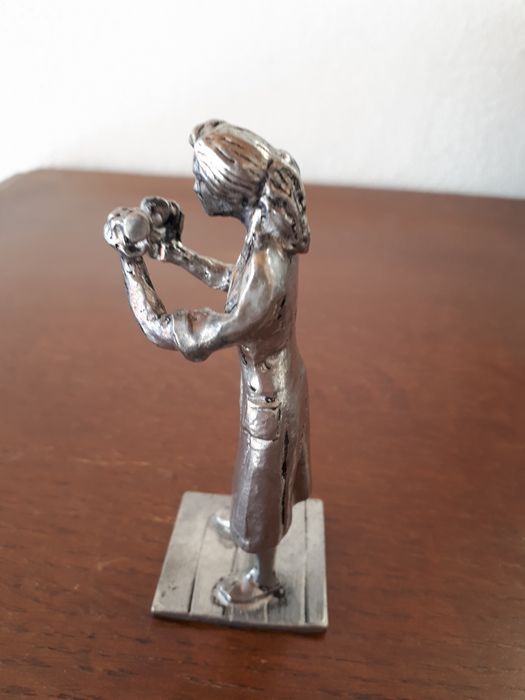 Estatueta estanho 95% Enfermeira