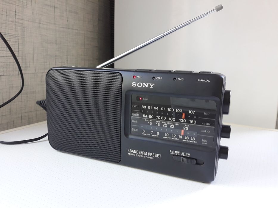4-х волновой приёмник SONY IFC 990-L