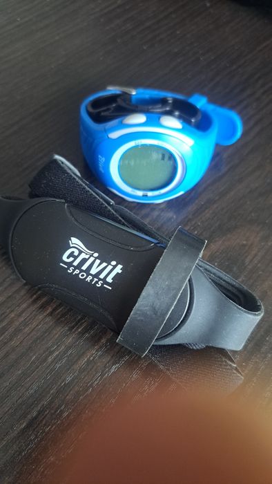 Zegarek sportowy z pulsometrem na klatkę piersiową