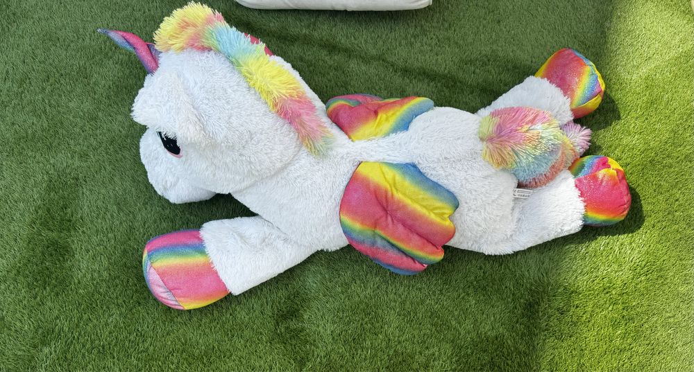 Peluche unicornio gigante super saldos  apenas 50€ foi 200€ como novo