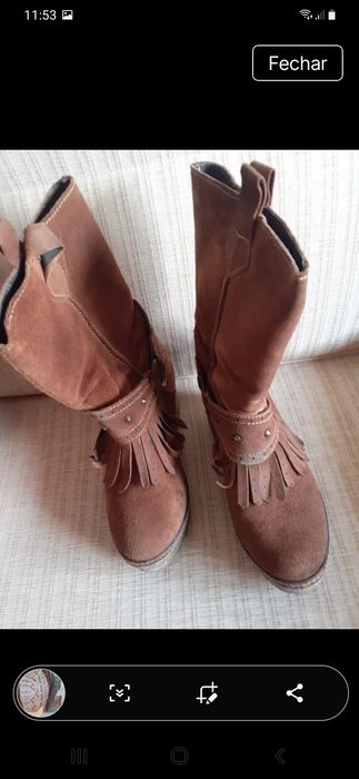 Botas cano médio marca Tapadas