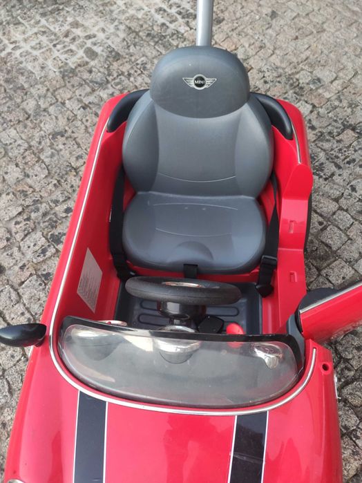 Mini Cooper S a pedais para criança