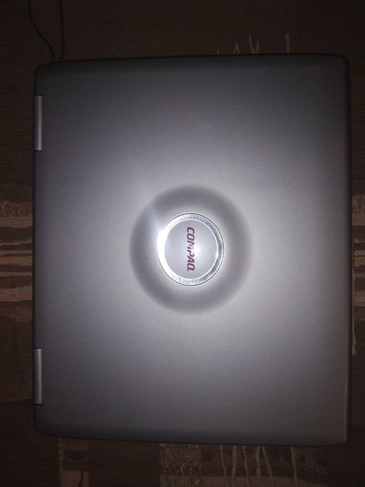 laptop compaq Presario 2100 - uszkodzony