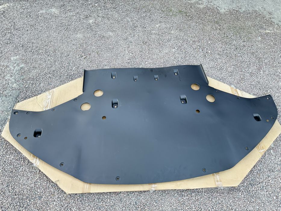 Защита бампера Model S пыльник модел с