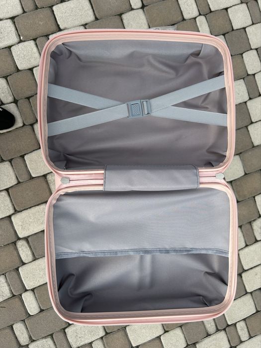 Валіза з поліпропілену MSB рожева чемодан