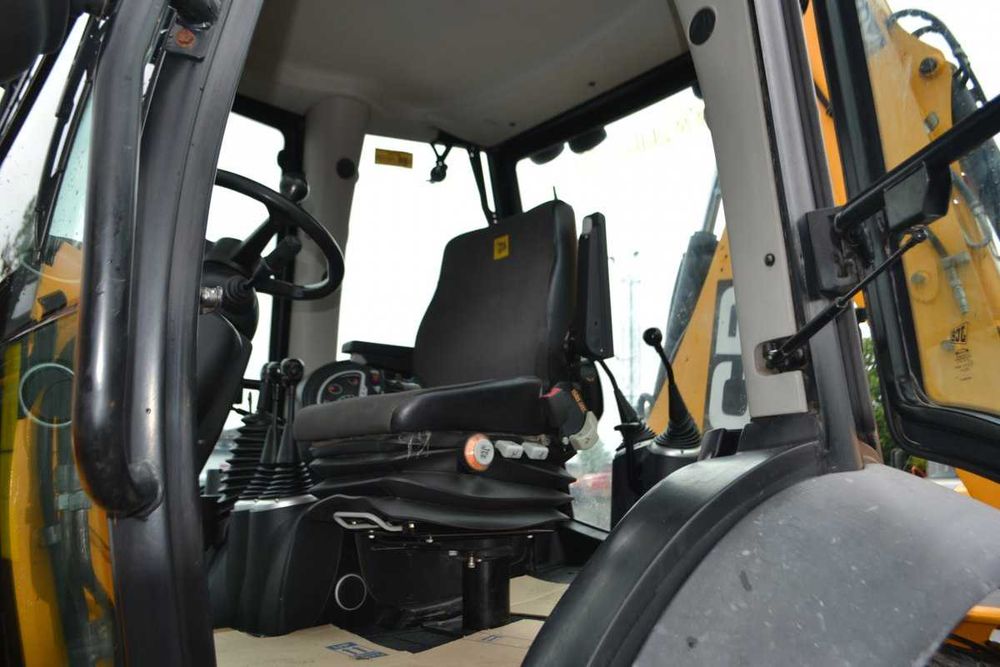 JCB 3CX Sitemaster koparko- ładowarka 2018 5051 mth