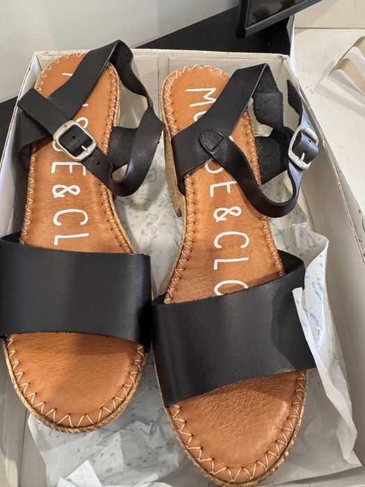 Sapato de salto alta nunca usado 41