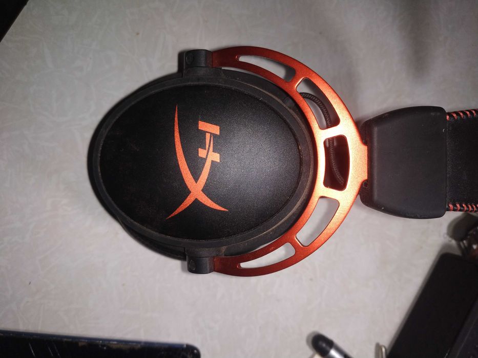 Комп'ютерні наушники навушники hyperx без шнура та мікрофона