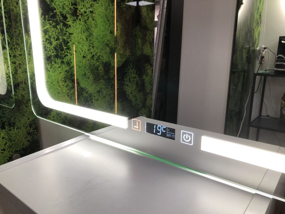 Дзеркало з led лед підсвіткою в ванну , смарт экран, часи, підігрів.