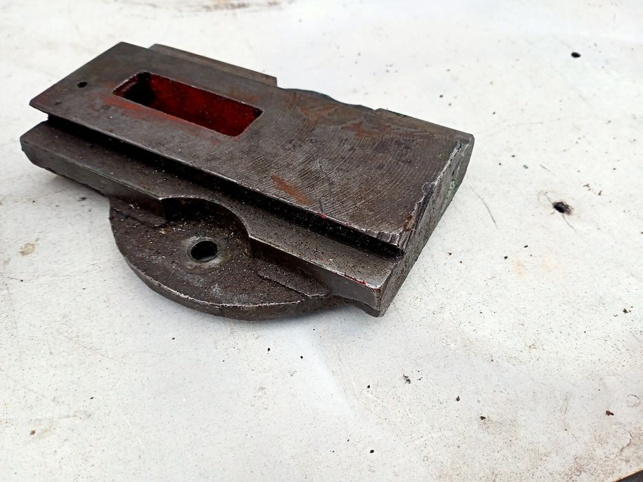 Подошва малойпродольной токарний станок ТВ4