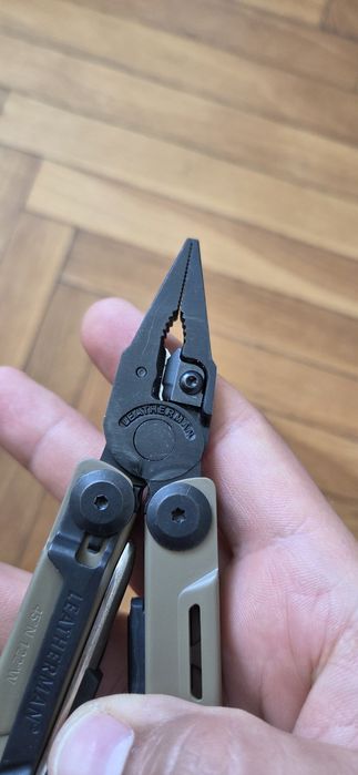 Leatherman Signal coyote multitool
