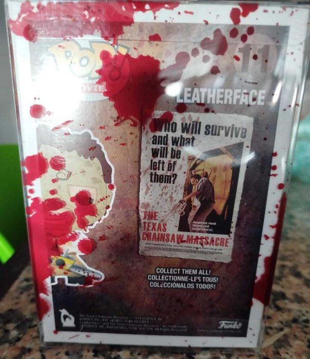 Funko Pop Leatherface + Capa Protetora Sanguinária