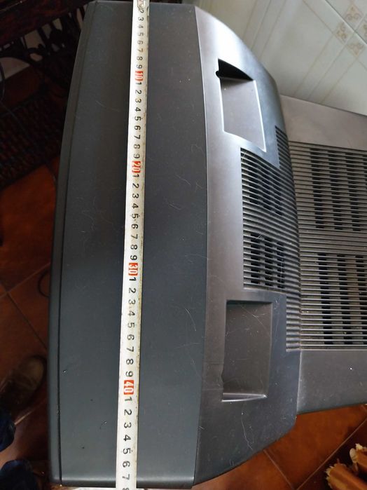 Televisão antiga da Samsung CB-5051A