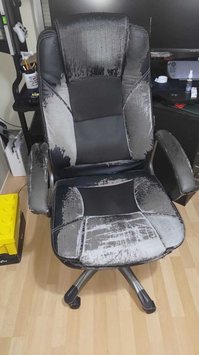 Cadeira escritório - usada
