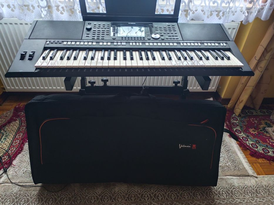Keyboard Yamaha PSR S950