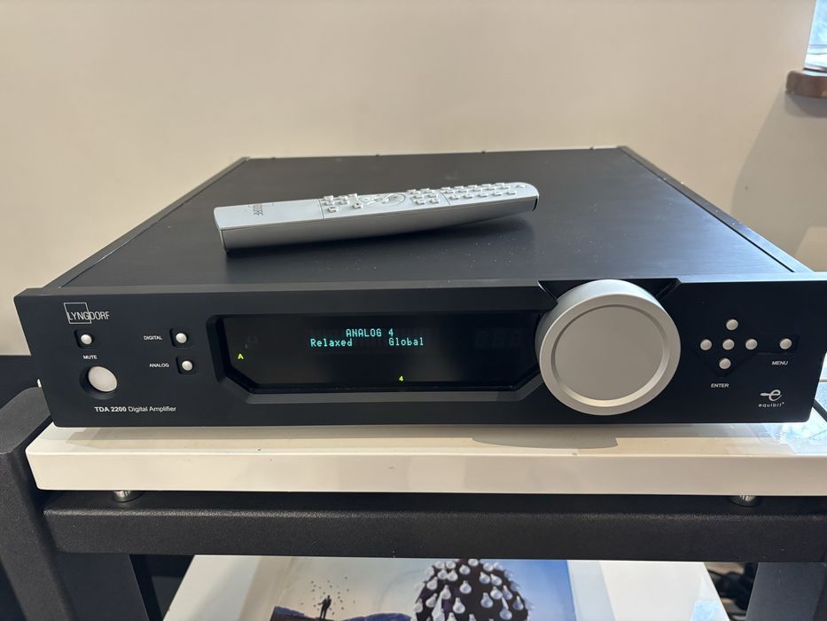 Lyngdorf TDA 2200 room perfect wzmacniacz stereo