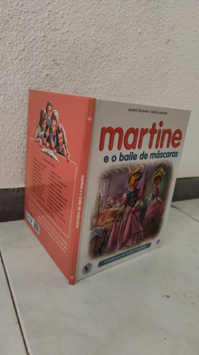 Livro Martine e o baile de máscaras