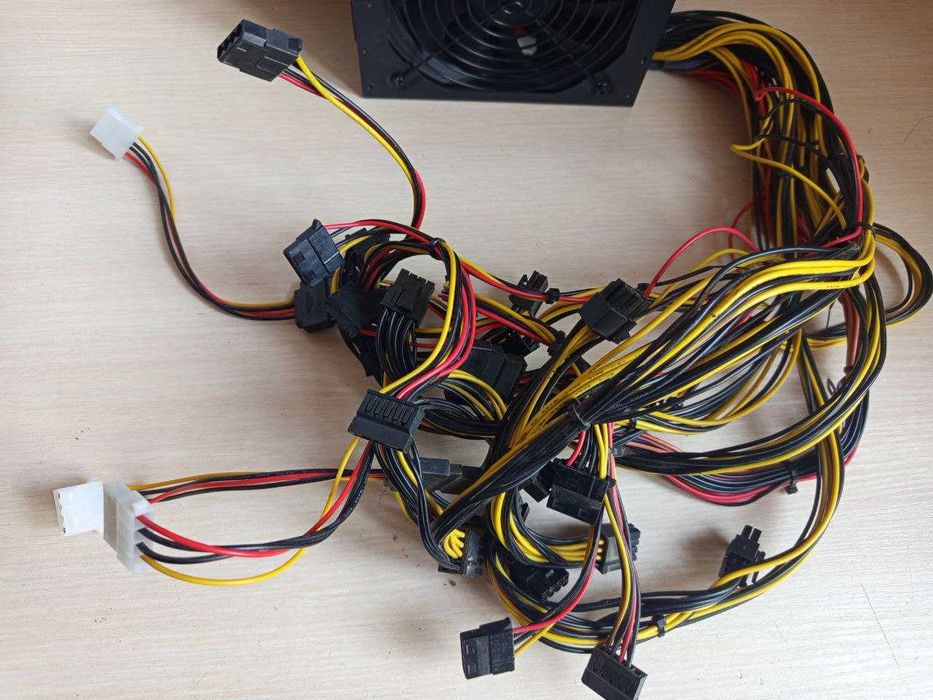 Гарантія\Блок живлення Vinga VPS-1650 1650W\PC_fanatics_shop