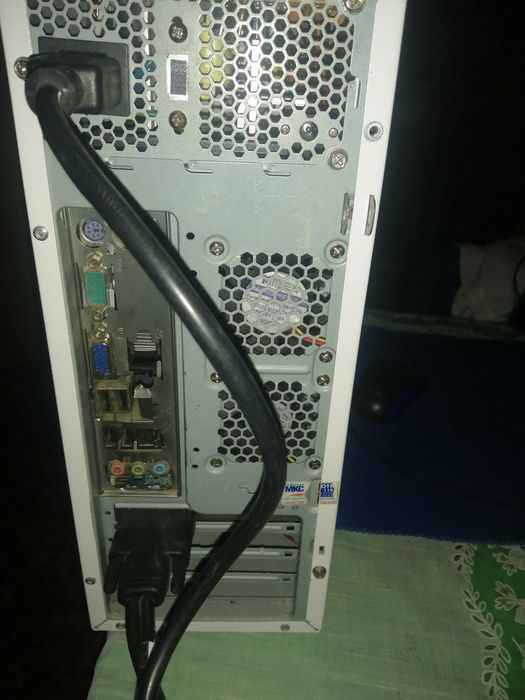 ПК Xeon L5410 4/4.DDR2 -4Gb.Radeon5450-512Mb.HDD-320Gb