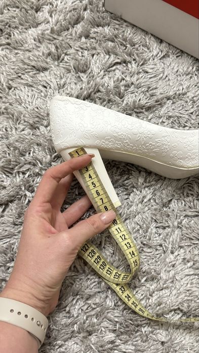 Весільні туфлі 40 розмір