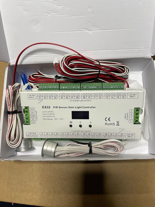 Включатель контроллер освещения лестницы для LED-лент ES32 с PIR