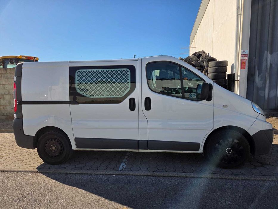 Renault Traffic 1.9dCI gasoleo 2011